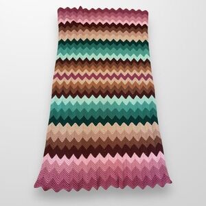 Handmade Chevron Crochet Afghan Throw Blanket  73 x 41 Multicolor‎ Vintage